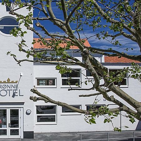 Ronne Hotel Luaran gambar