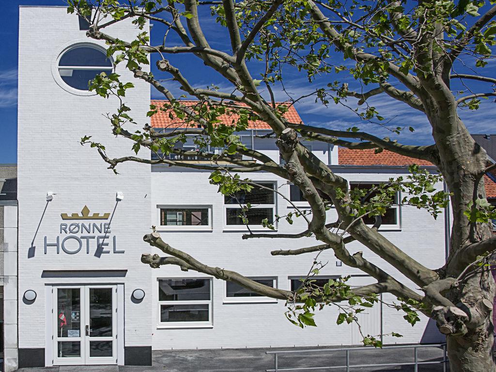 Ronne Hotel Luaran gambar